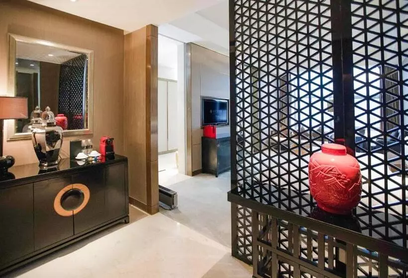 سوئیت اجرایی با تخت کینگ, Pullman Shanghai Jing An