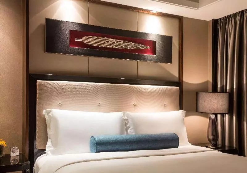 اتاق سوپریور با تخت بزرگ, Pullman Shanghai Jing An