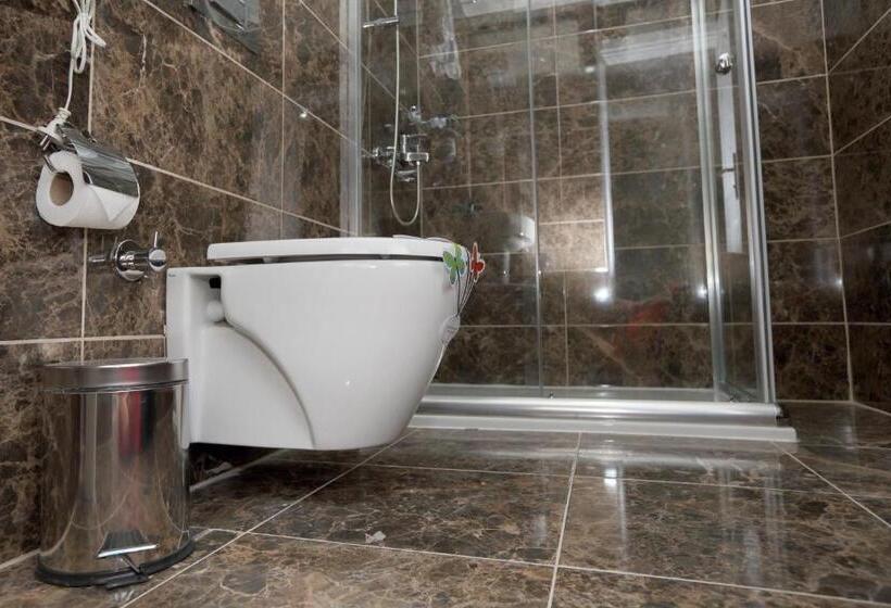 اتاق استاندارد چهار تخته با چشم‌انداز دریا, Mavi Deniz Otel   All Inclusive
