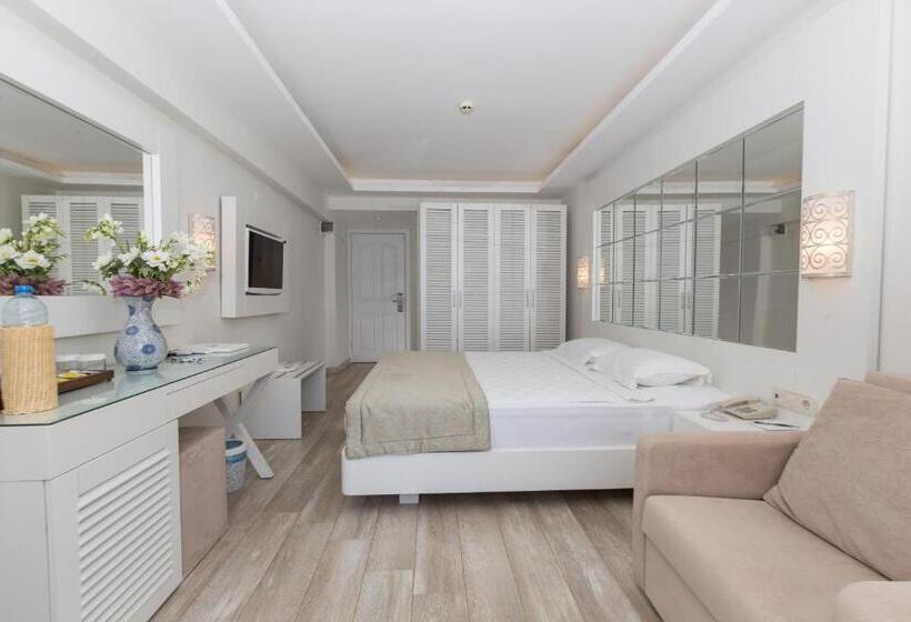 带海景标准四人间, Mavi Deniz Otel   All Inclusive