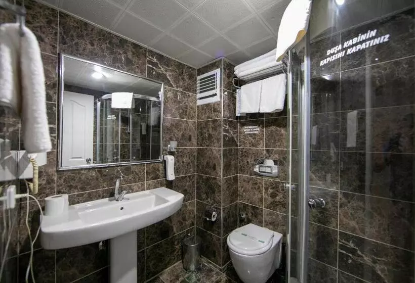 اتاق استاندارد چهارنفره با چشم‌انداز باغ, Mavi Deniz Otel   All Inclusive