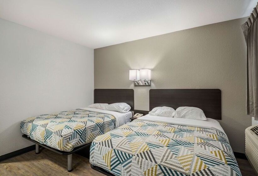 Номер Стандарт 2 Двуспальные Кровати, Motel 6sandston, Va  Richmond, Va