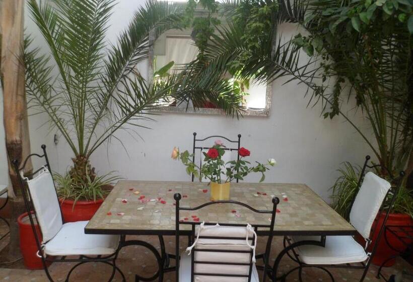 غرفة قياسية, Dar Nabila