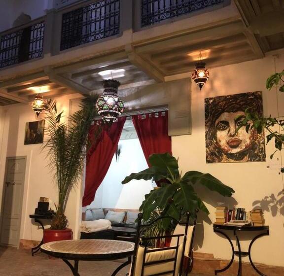 جناح سوبيريور, Dar Nabila