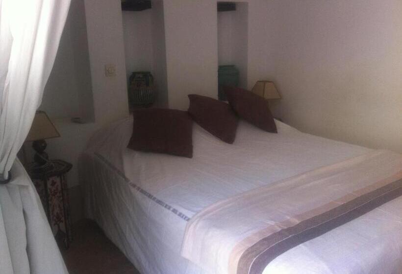 غرفة قياسية, Dar Nabila