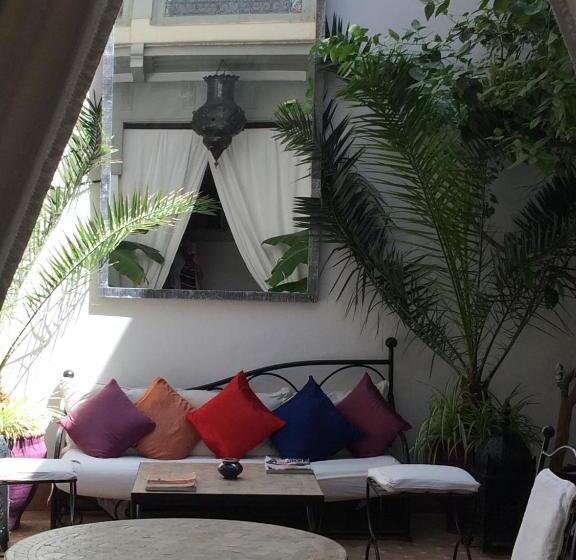 جناح سوبيريور, Dar Nabila