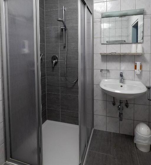 4인용 스탠다드 룸, B&b Hotel Heimgartl