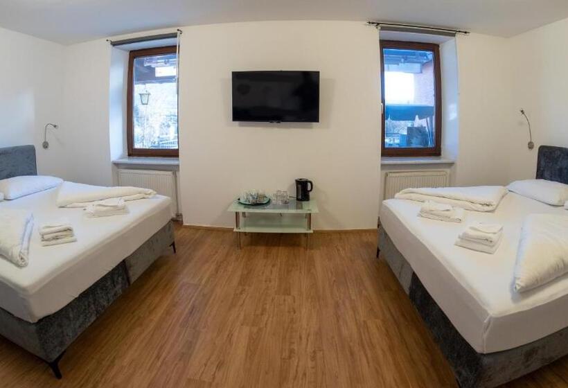 4인용 스탠다드 룸, B&b Hotel Heimgartl