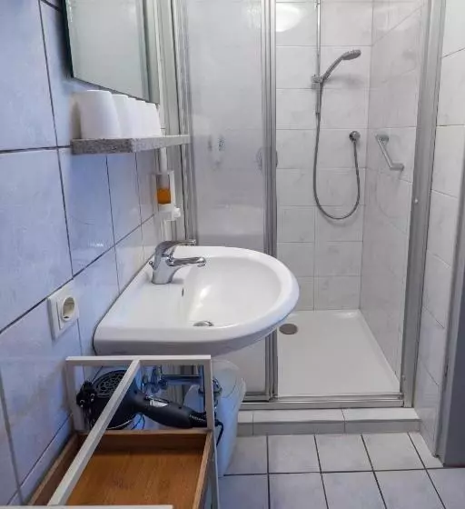 اتاق خانوادگی, B&b Hotel Heimgartl