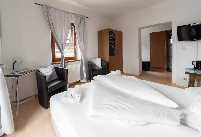اتاق پریمیوم سه تخته, B&b Hotel Heimgartl