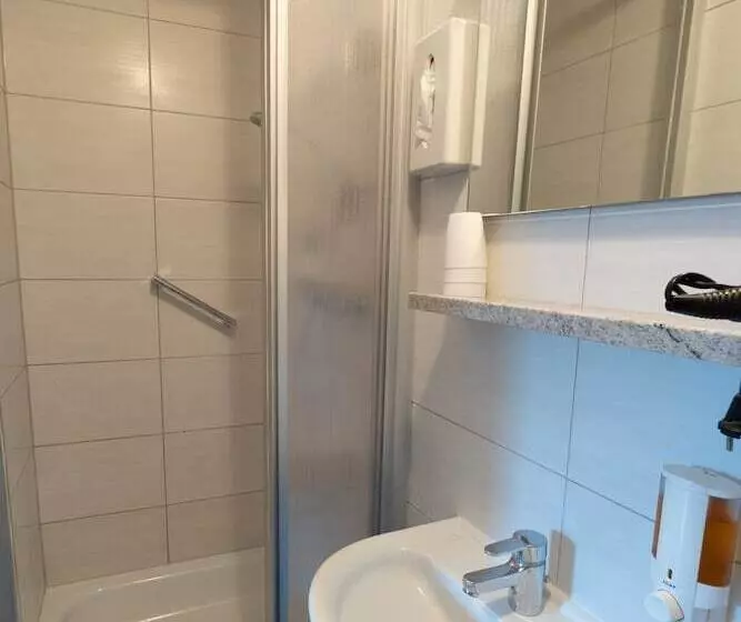 اتاق پریمیوم سه تخته, B&b Hotel Heimgartl