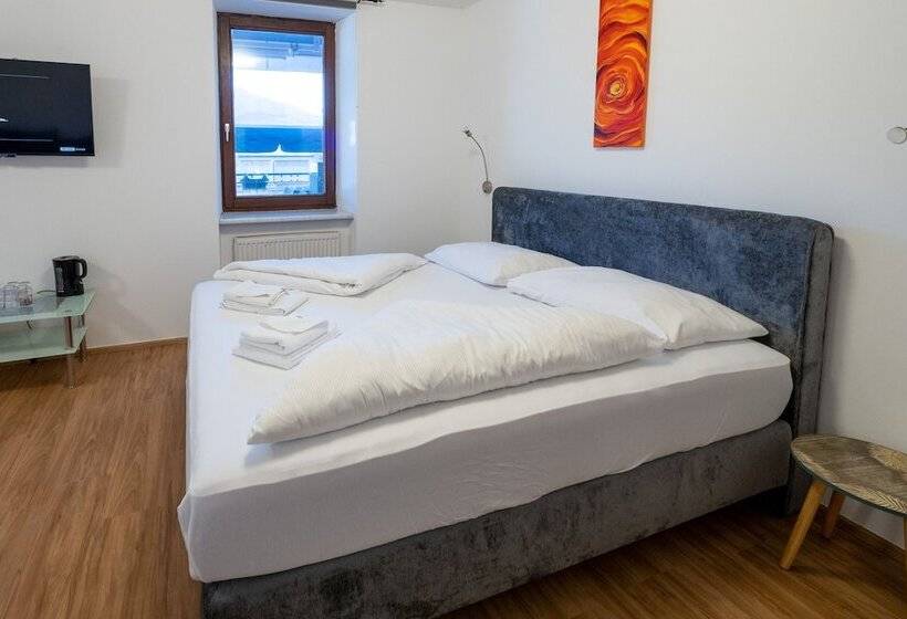 4인용 스탠다드 룸, B&b Hotel Heimgartl