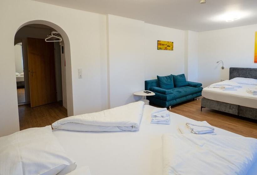 4인용 스탠다드 룸, B&b Hotel Heimgartl