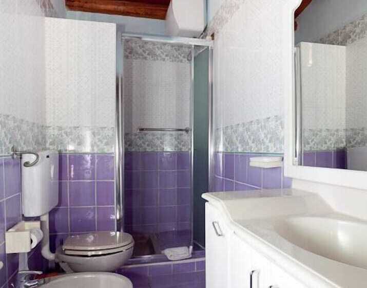 غرفة قياسية, Cala Dell'arena