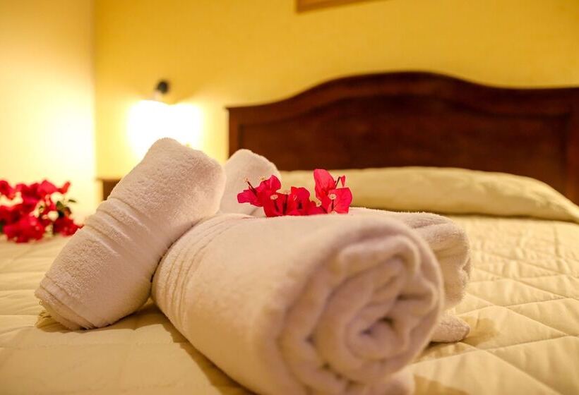 شقة 3 غرف, Cala Dell'arena