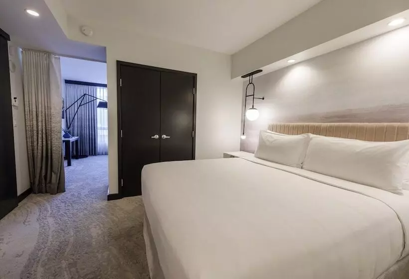 سوئیت پرزیدنت, 1000, Lxr Hotels & Resorts