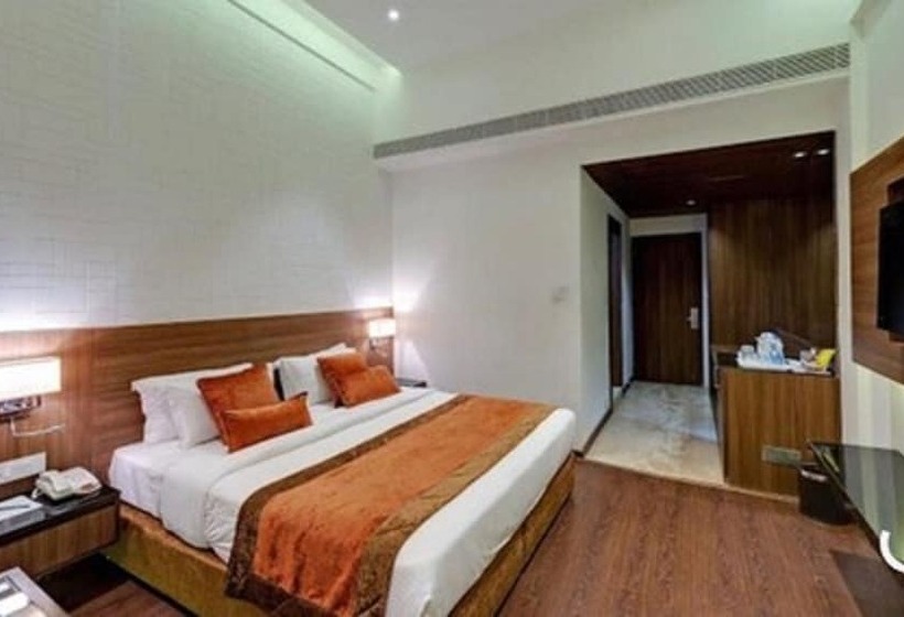 חדר פרמיום, Centre Point