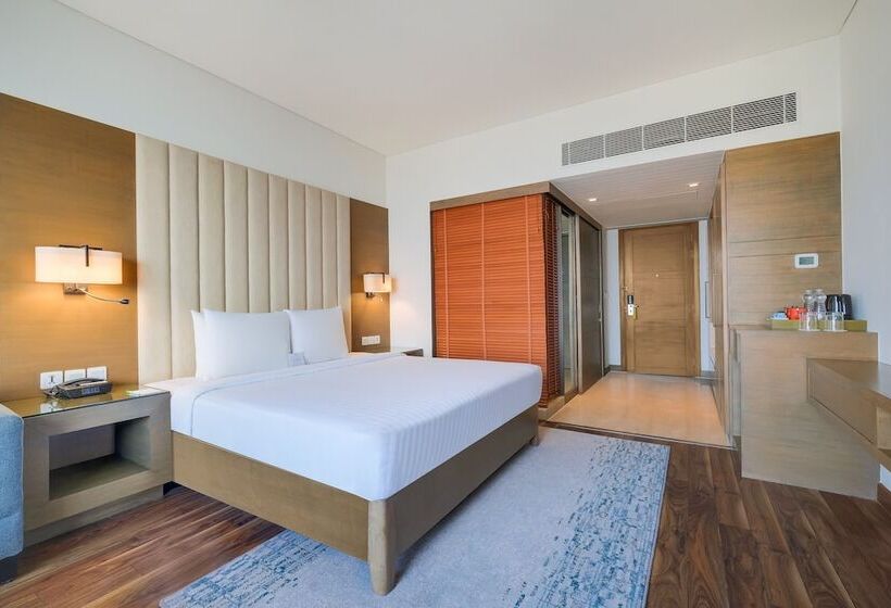 俱乐部房间, Courtyard By Marriott Gurugram Downtown