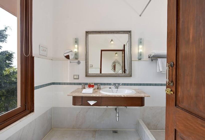 Quarto Deluxe, Fateh Garh Resort By Fateh Collection