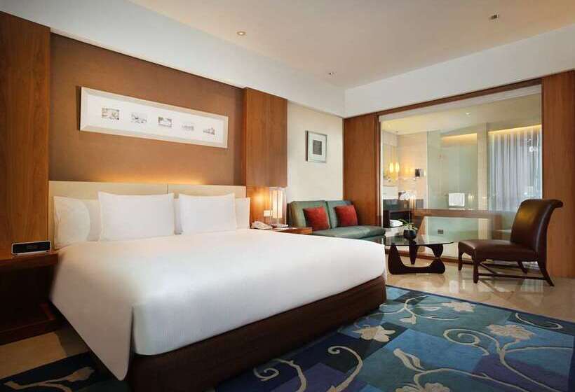キングサイズベッドのデラックスルーム, Hilton Bandung