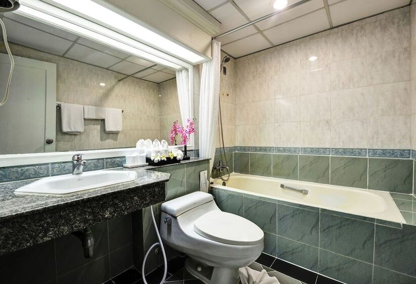 Люкс Семейный 2 Спальни, Jomtien Garden & Resort