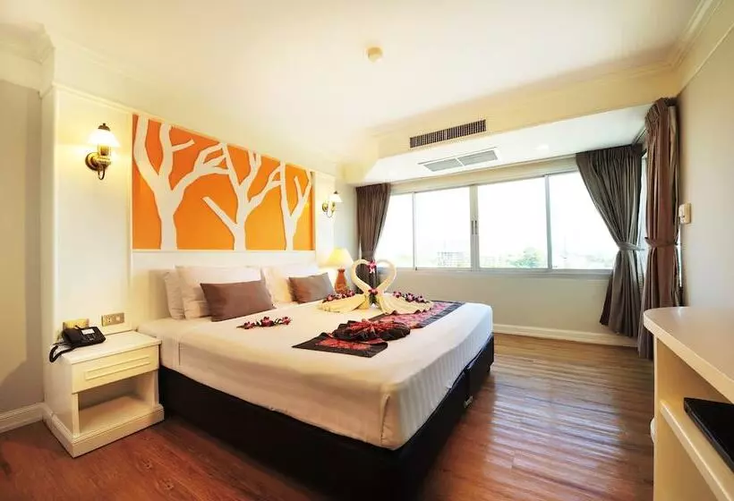 سوئیت خانواده 2 خوابه, Jomtien Garden  & Resort