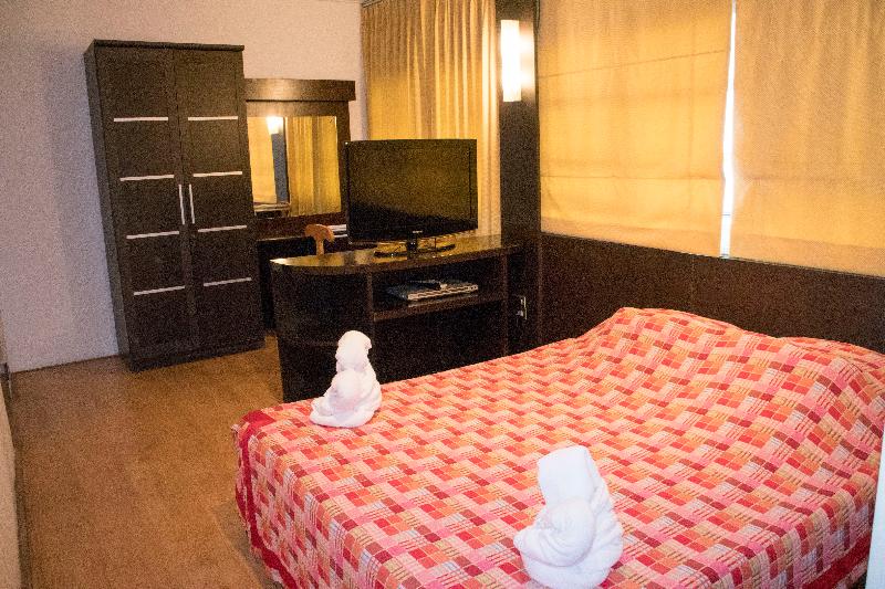 Вилла 4 Спальни, Jomtien Garden & Resort