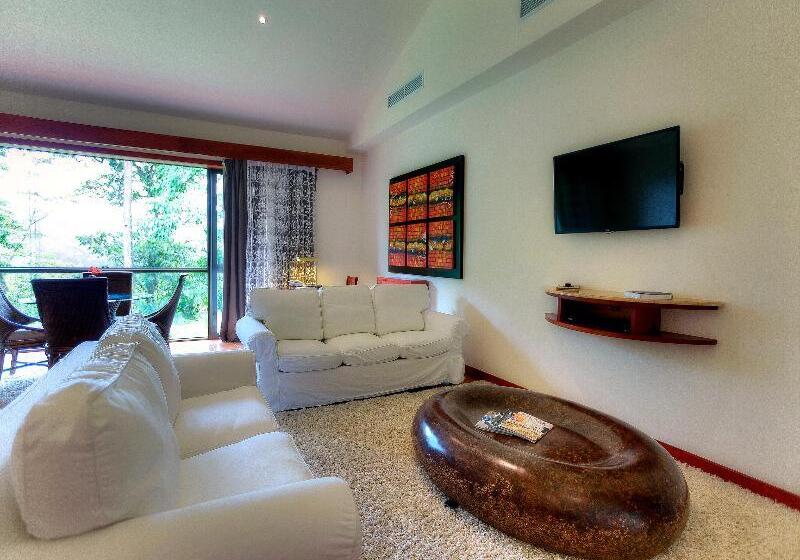 جناح, Kantary Beach Hotel Villas & Suites