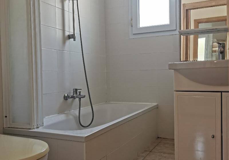 جناح, Kantary Beach Hotel Villas & Suites