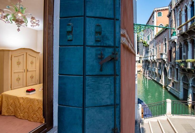 اتاق سوپریور سه تخته, Mercurio