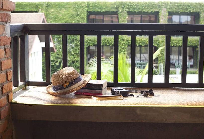 اتاق لوکس, Motive Cottage Resort