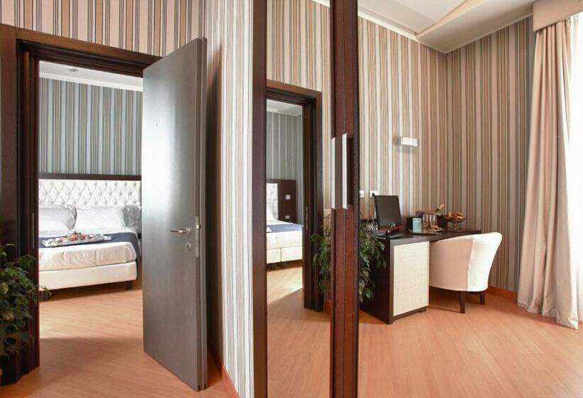 سوییت جونیور, Naples