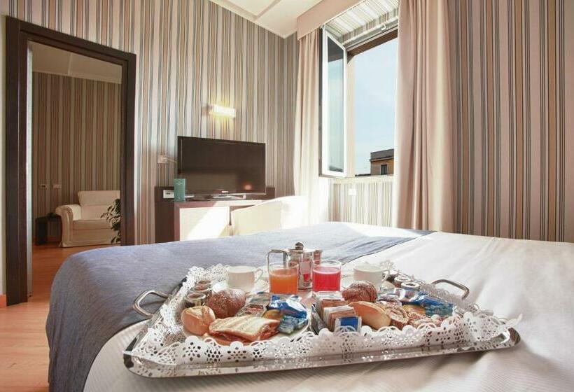 سوییت جونیور, Naples