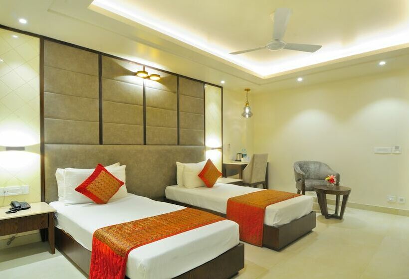 اتاق لوکس, Relax Inn