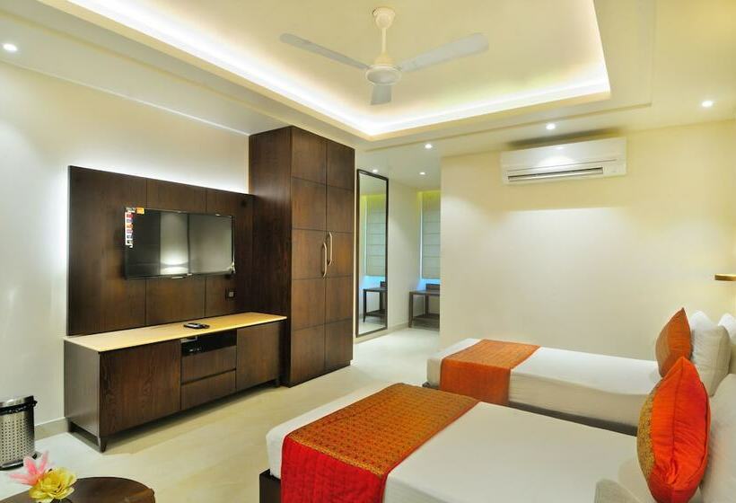 اتاق لوکس, Relax Inn