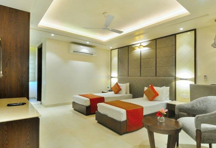 اتاق لوکس, Relax Inn