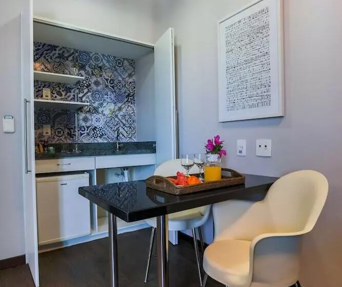 اتاق لوکس, San Diego Suites Ipatinga
