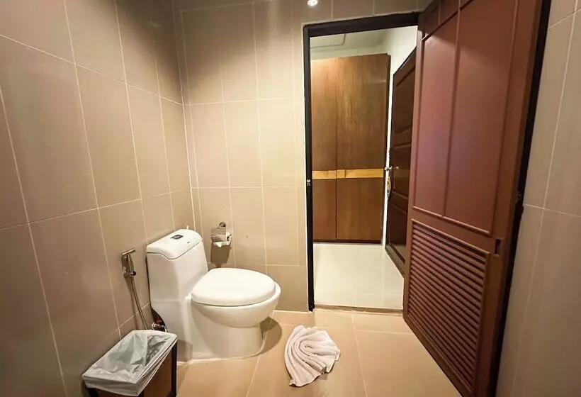 Deluxe Room Sea View, Secret Cliff Resort & Restaurant Sha Plus