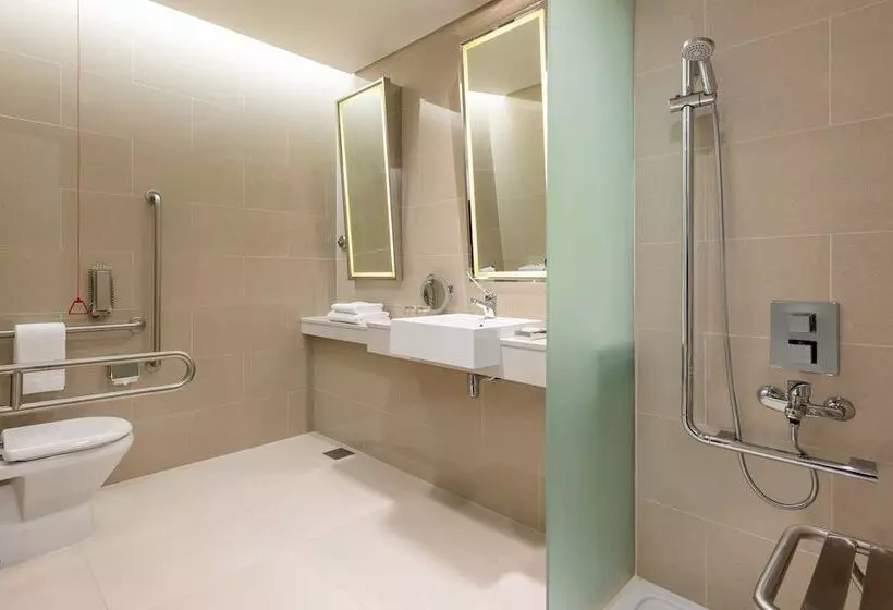اتاق لوکس با چشم‌انداز شهر, Sheraton Mall Of The Emirates Hotel, Dubai
