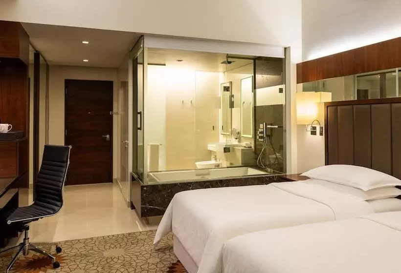 اتاق سوپریور با چشم‌انداز شهر, Sheraton Mall Of The Emirates Hotel, Dubai