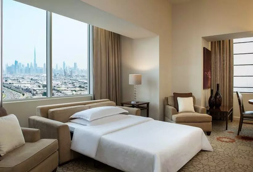 سوئیت کلاب, Sheraton Mall Of The Emirates Hotel, Dubai