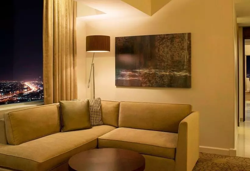 سوئیت کلاب, Sheraton Mall Of The Emirates Hotel, Dubai