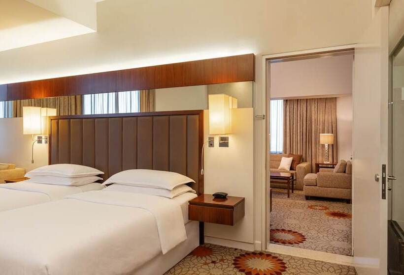 سوییت جونیور, Sheraton Mall Of The Emirates Hotel, Dubai