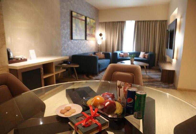 Люкс, The Regenza By Tunga