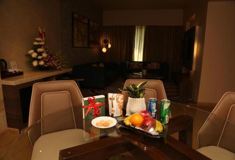 Люкс, The Regenza By Tunga