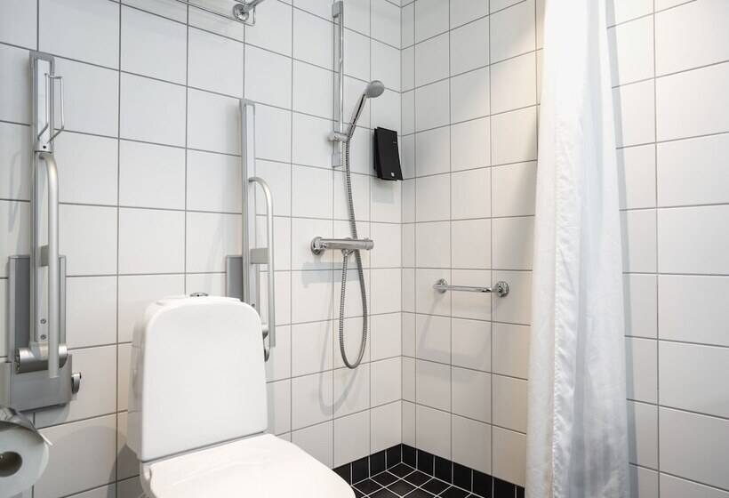 غرفة قياسية لذوى الاحتياجات الخاصة, Thon Hotel Alta