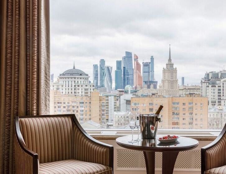 수피리어 룸, Lotte Hotel Moscow   The Leading Hotels Of The World