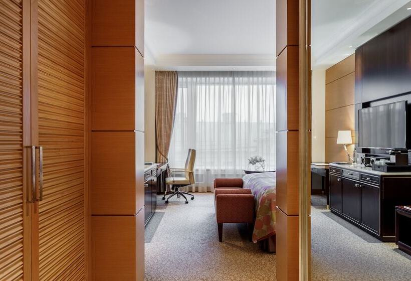 수피리어 룸, Lotte Hotel Moscow   The Leading Hotels Of The World