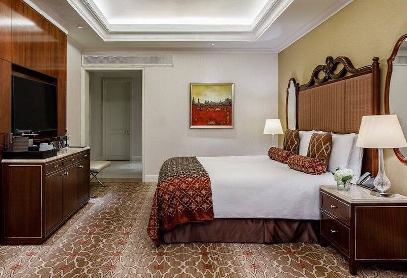 디럭스 룸, Lotte Hotel Moscow   The Leading Hotels Of The World