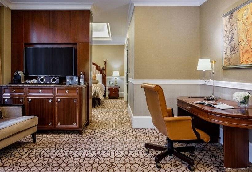 이그제큐티브 스위트, Lotte Hotel Moscow   The Leading Hotels Of The World